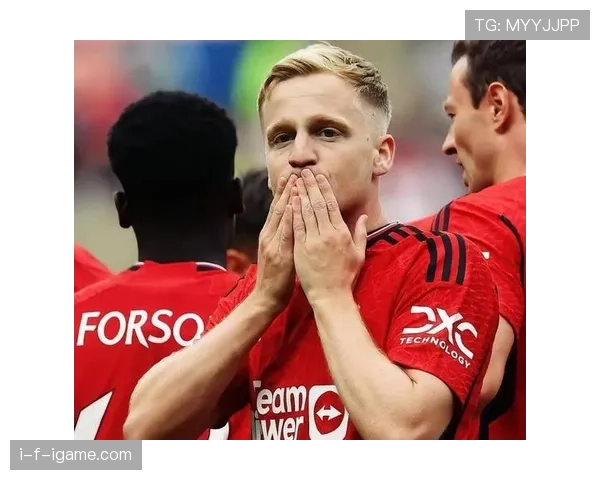 阿贾克斯攻守兼备，新赛季强势崛起展现争冠实力