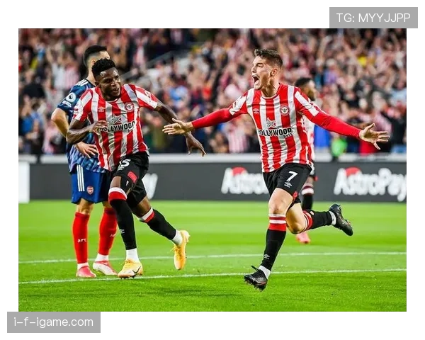 J1联赛争冠热门球队近期表现稳健,竞争格局持续提升